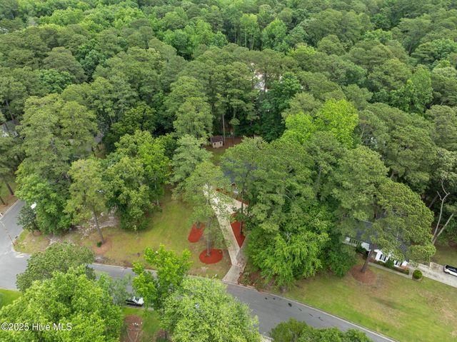 202 Guinevere Lane, Greenville, NC 27858