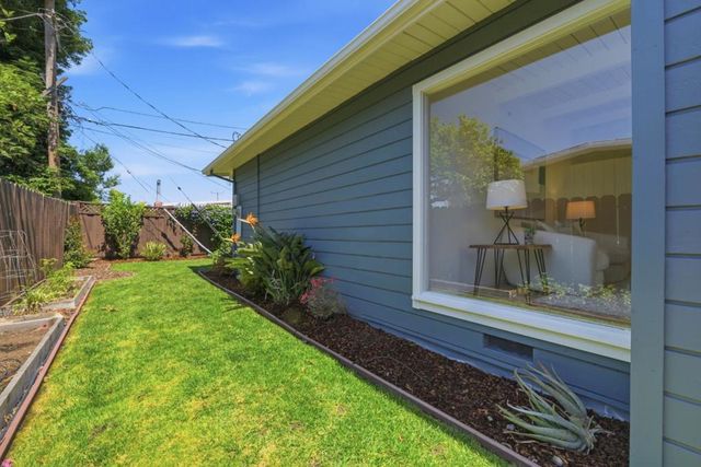 1667 Fillmore Avenue, San Mateo, CA 94403