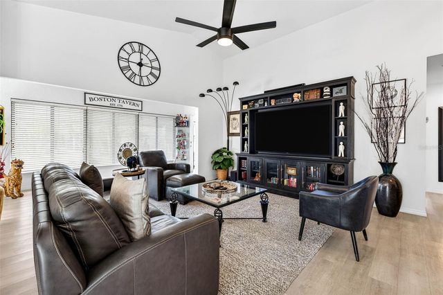 222 LINGER LANE, Sun City Center, FL 33573