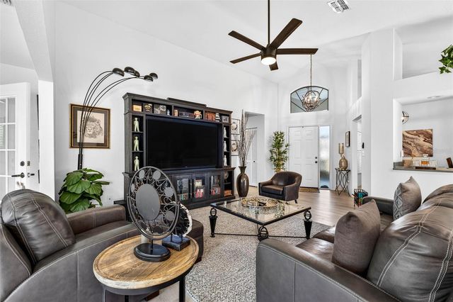 222 LINGER LANE, Sun City Center, FL 33573