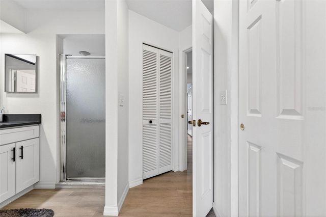 222 LINGER LANE, Sun City Center, FL 33573