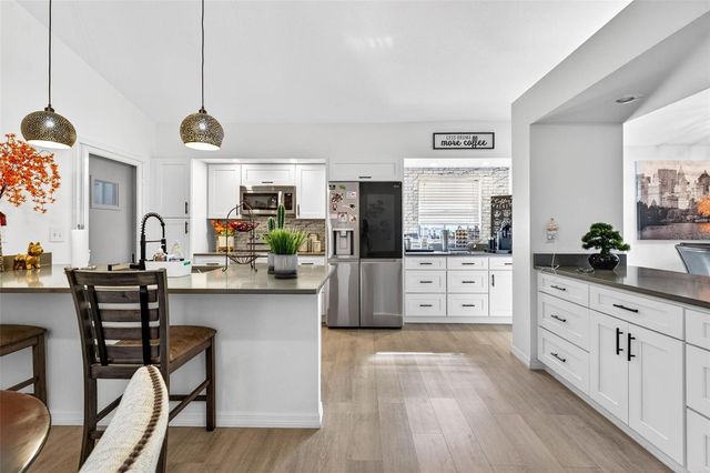 222 LINGER LANE, Sun City Center, FL 33573