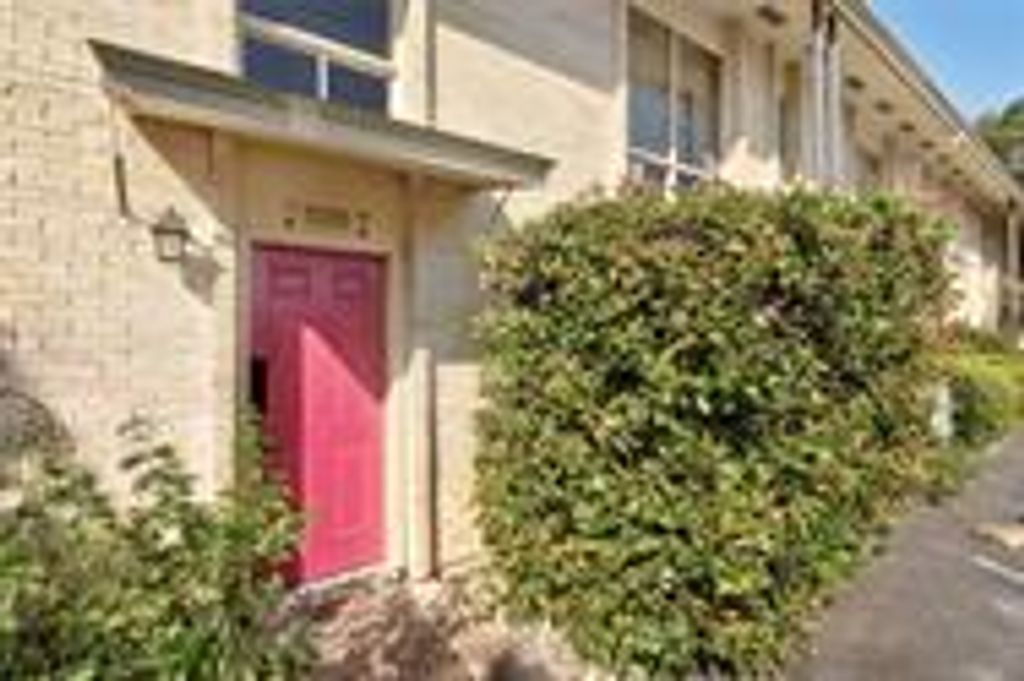 5332 Balcones DR D, Austin, TX 78731
