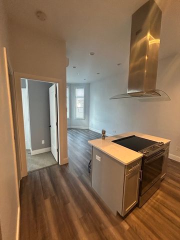 189 Washington 3, Chelsea, MA 02150