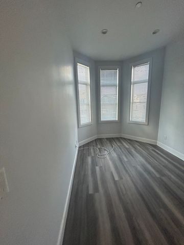 189 Washington 3, Chelsea, MA 02150