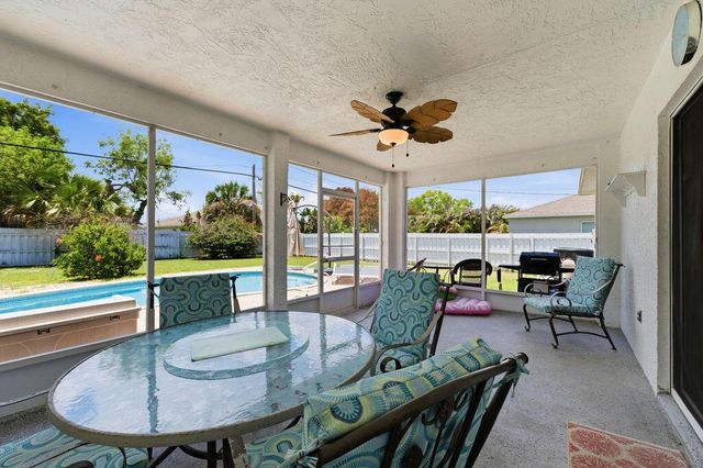 1838 SE Genaro Terrace, Port St. Lucie, FL 34952