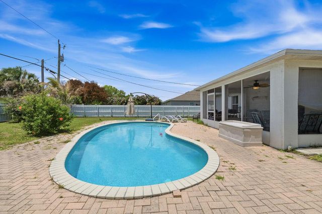 1838 SE Genaro Terrace, Port St. Lucie, FL 34952