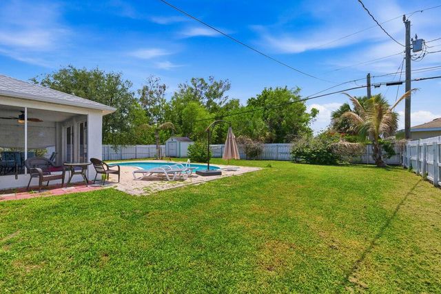 1838 SE Genaro Terrace, Port St. Lucie, FL 34952
