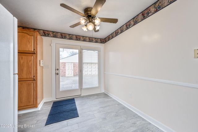 7517 Mallard Dr, Louisville, KY 40258