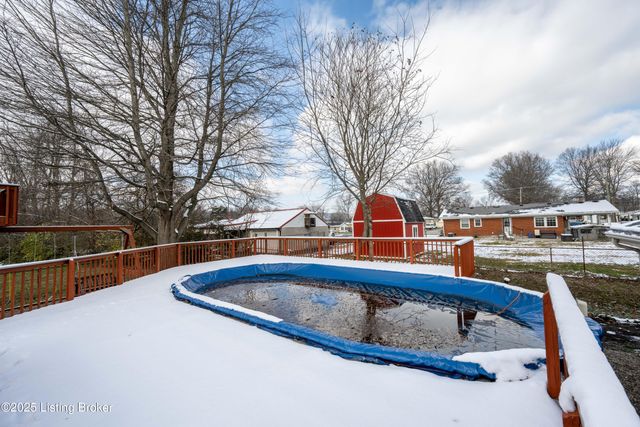 7517 Mallard Dr, Louisville, KY 40258