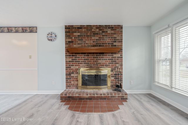 7517 Mallard Dr, Louisville, KY 40258