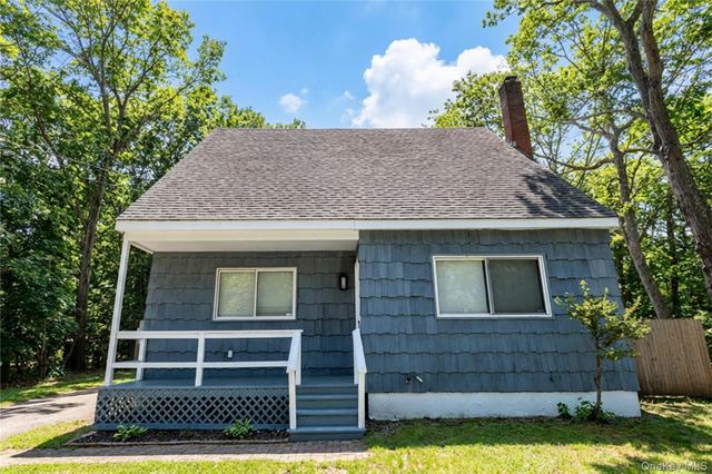 58 Norfleet Lane, Coram, NY 11727