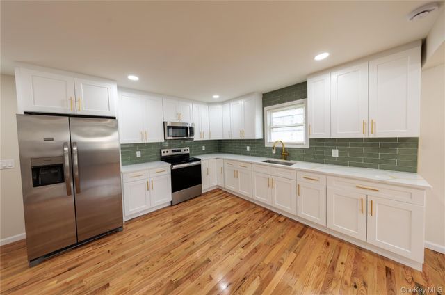 58 Norfleet Lane, Coram, NY 11727