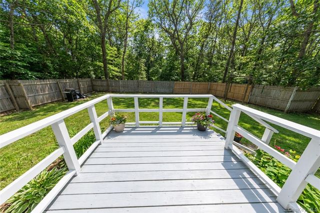 58 Norfleet Lane, Coram, NY 11727