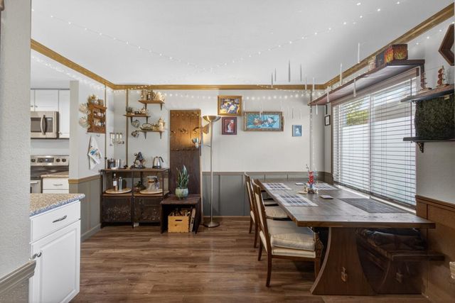 3554 Larchmont Square Ln, Sacramento, CA 95821