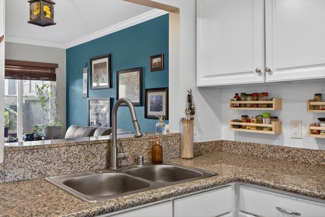 3554 Larchmont Square Ln, Sacramento, CA 95821