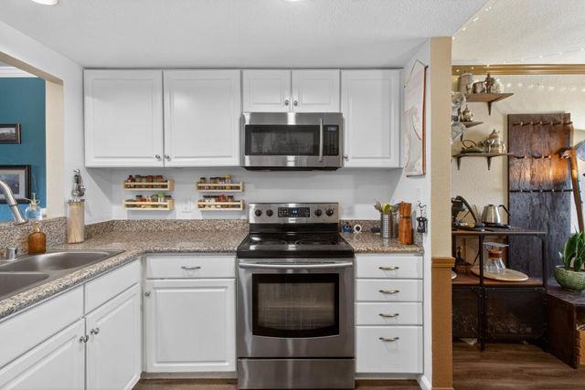 3554 Larchmont Square Ln, Sacramento, CA 95821