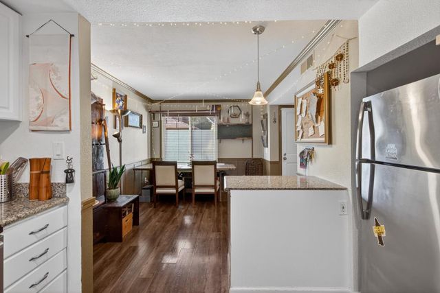 3554 Larchmont Square Ln, Sacramento, CA 95821