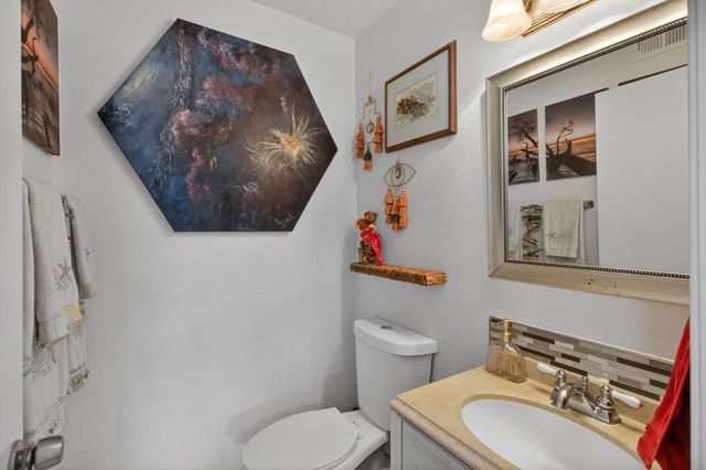 3554 Larchmont Square Ln, Sacramento, CA 95821