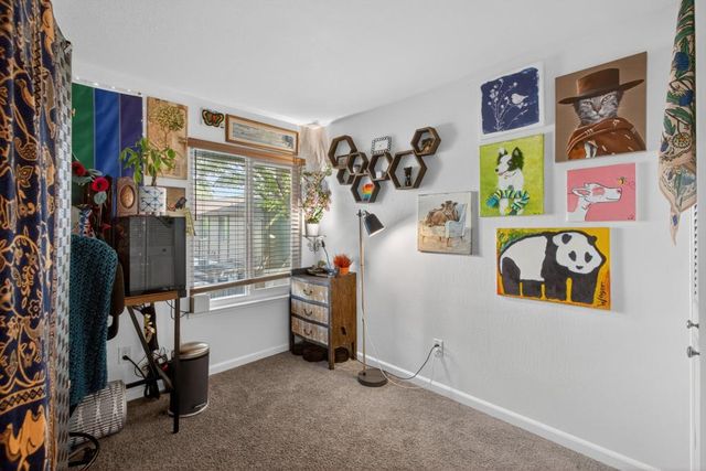 3554 Larchmont Square Ln, Sacramento, CA 95821