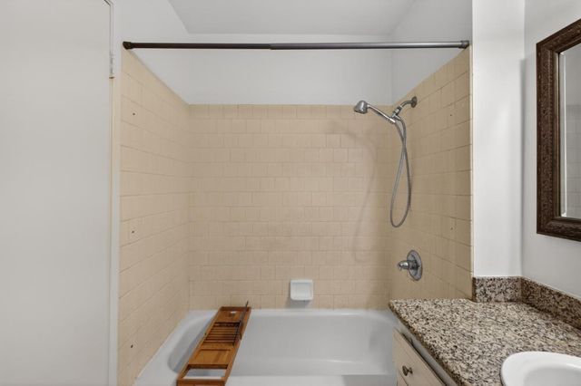 3554 Larchmont Square Ln, Sacramento, CA 95821