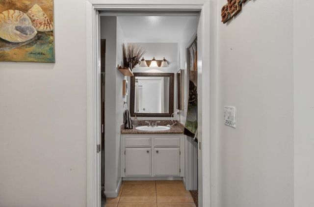 3554 Larchmont Square Ln, Sacramento, CA 95821