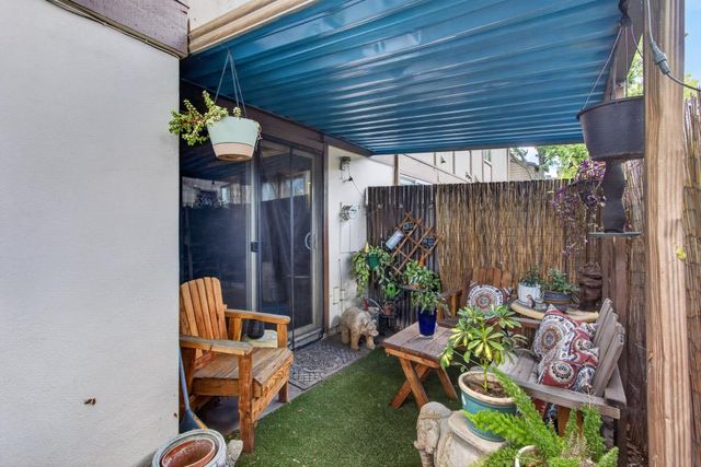 3554 Larchmont Square Ln, Sacramento, CA 95821