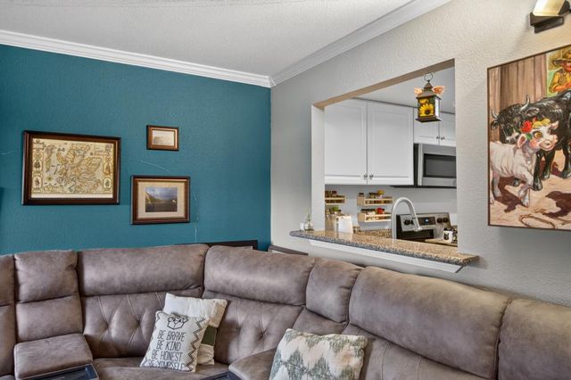 3554 Larchmont Square Ln, Sacramento, CA 95821