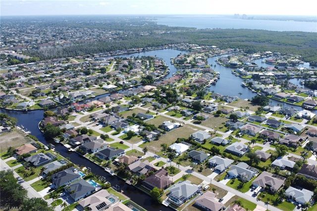 2146 SE 18th AVE, Cape Coral, FL 33990