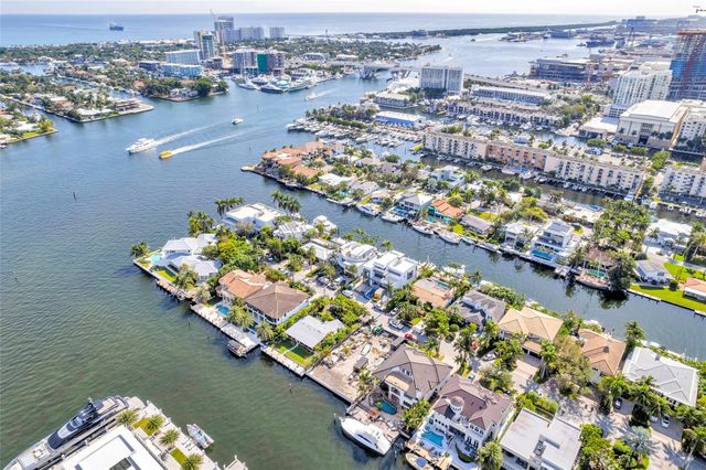 1725 SE 13TH Street, Fort Lauderdale, FL 33316