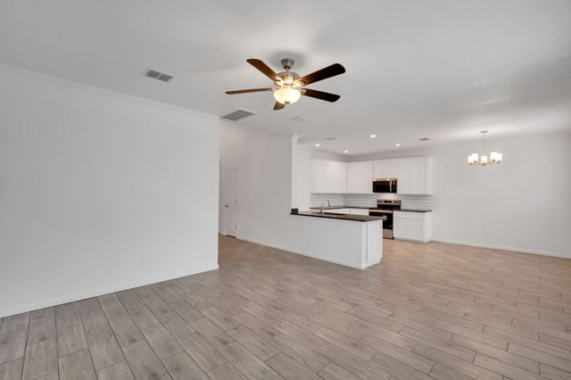 1113 Skylark Drive, Burleson, TX 76028