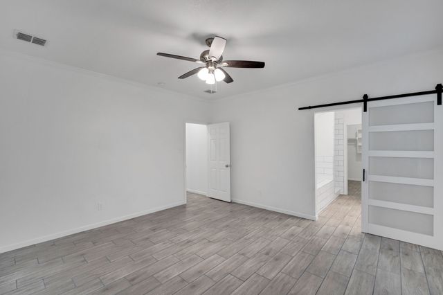 1113 Skylark Drive, Burleson, TX 76028