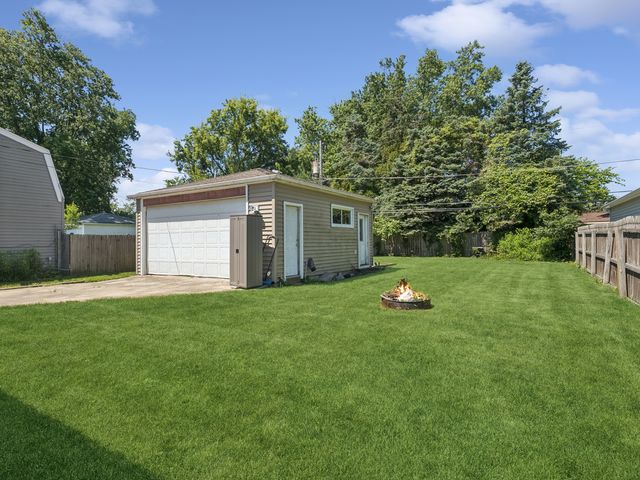 4006 Liberty Boulevard, Westmont, IL 60559