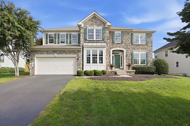42222 CAMERON PARISH DR, Ashburn, VA 20148