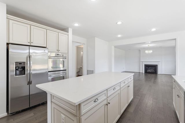 42222 CAMERON PARISH DR, Ashburn, VA 20148