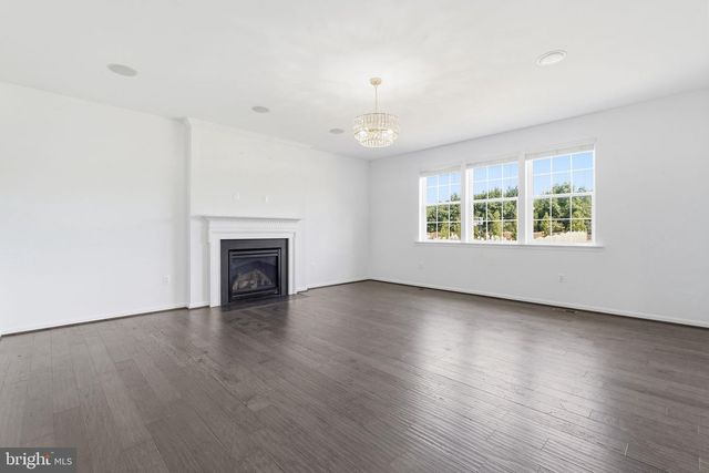 42222 CAMERON PARISH DR, Ashburn, VA 20148
