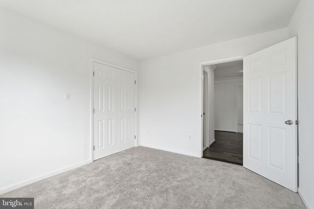 42222 CAMERON PARISH DR, Ashburn, VA 20148