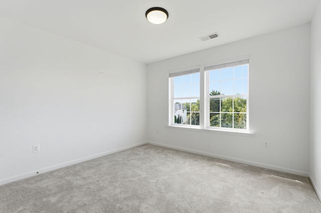 42222 CAMERON PARISH DR, Ashburn, VA 20148