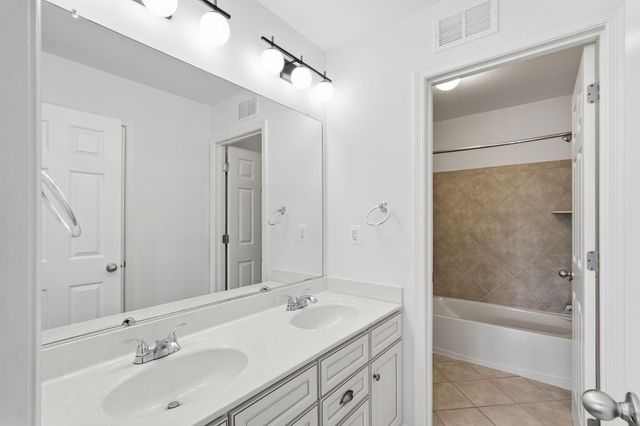 42222 CAMERON PARISH DR, Ashburn, VA 20148