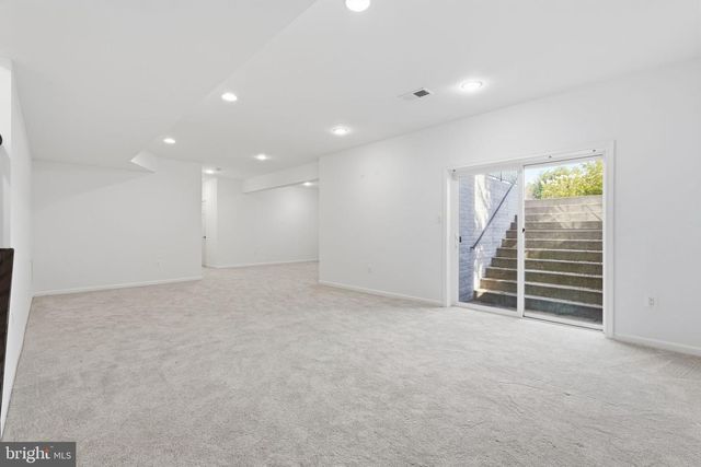 42222 CAMERON PARISH DR, Ashburn, VA 20148