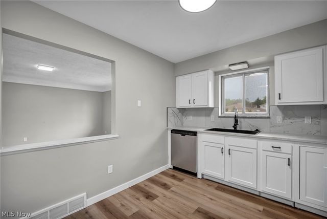 5597 Kenton Avenue, Maple Heights, OH 44137