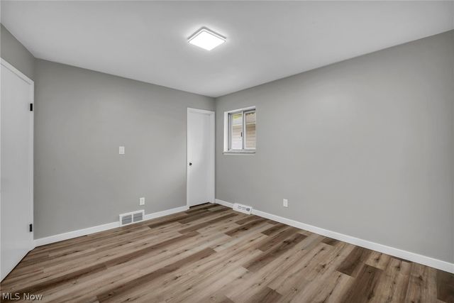 5597 Kenton Avenue, Maple Heights, OH 44137