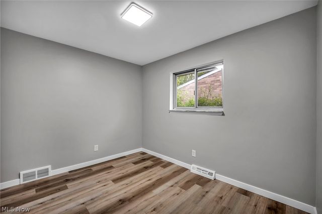 5597 Kenton Avenue, Maple Heights, OH 44137