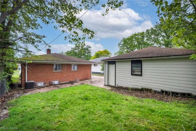 5597 Kenton Avenue, Maple Heights, OH 44137