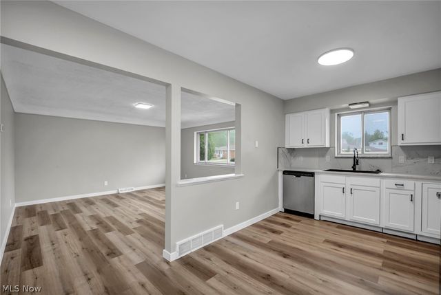 5597 Kenton Avenue, Maple Heights, OH 44137