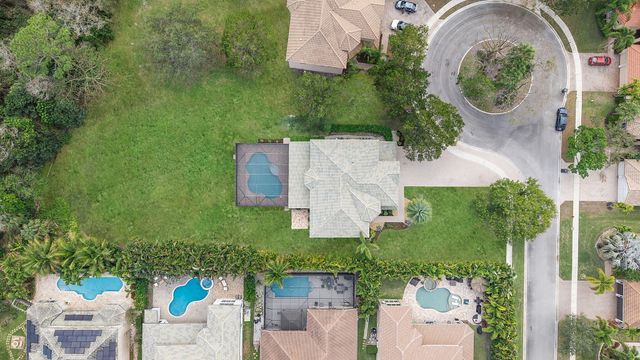 6104 Walnut Hill Drive, Lake Worth, FL 33467