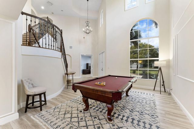 6104 Walnut Hill Drive, Lake Worth, FL 33467