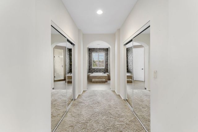 6104 Walnut Hill Drive, Lake Worth, FL 33467