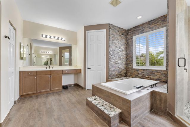 6104 Walnut Hill Drive, Lake Worth, FL 33467