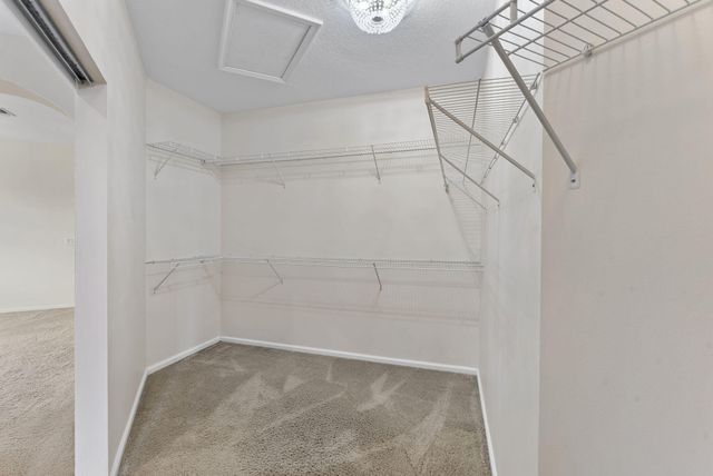 6104 Walnut Hill Drive, Lake Worth, FL 33467